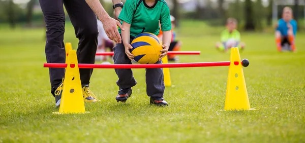 拉米罗：明天和10天后的比赛都是决赛，不会再有轮换